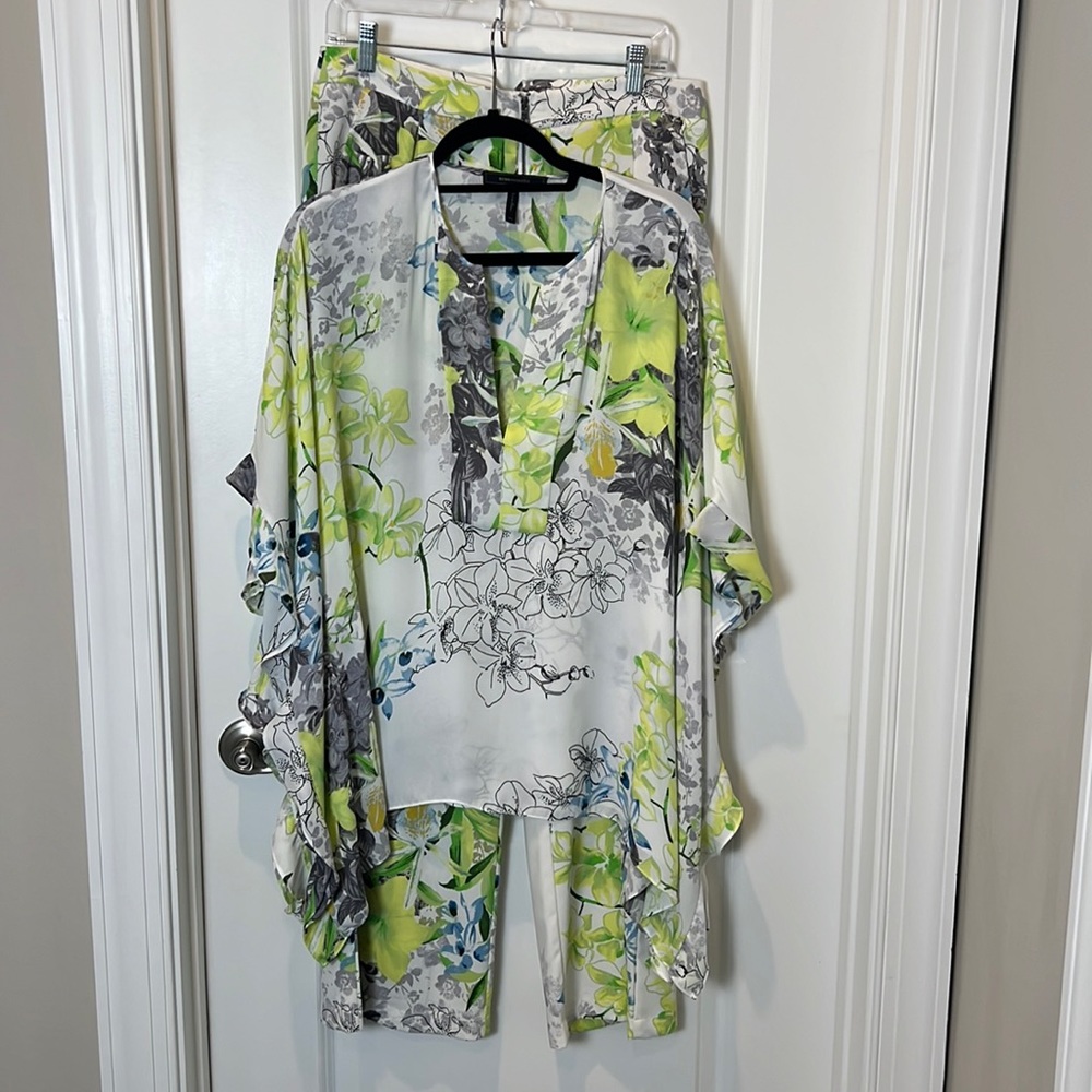 2 PIECE BCBG MAXAZRIA DOVE PRINT RUFFLE KAFTAN TOP M/L AND MATCHING WIDE…